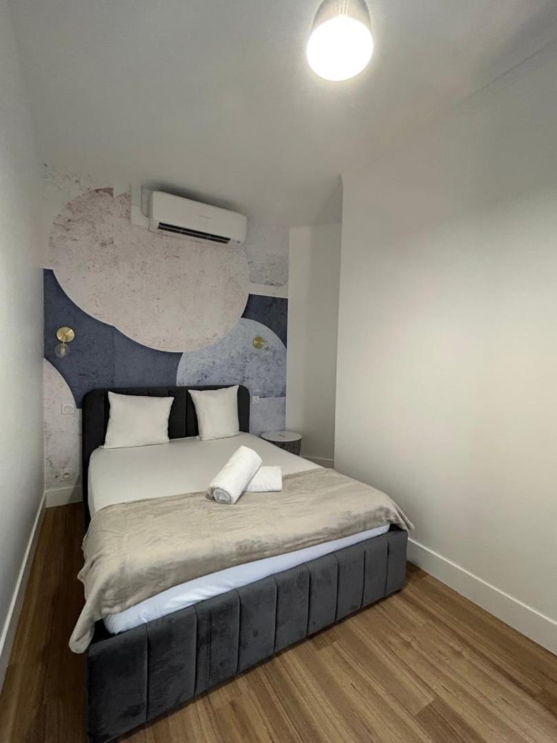 Appartement Cosy - Quartier Saint-Georges - 4P Paris Luaran gambar