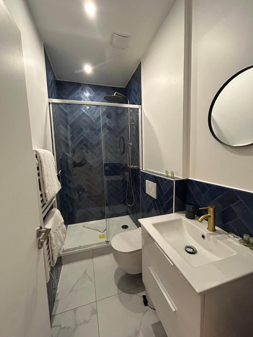 Appartement Cosy - Quartier Saint-Georges - 4P Paris Luaran gambar